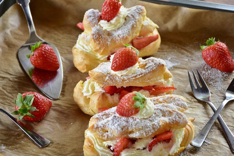 Eclair Pastry